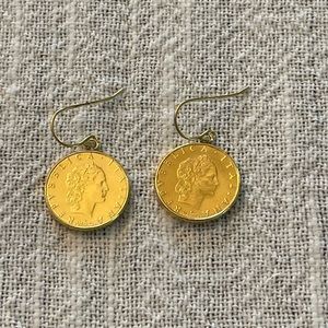 Lira Earrings